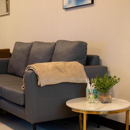 Cityscape View 2Br In Uptown Bgc W 200Mbps Wifi Тагуиг Екстериор снимка