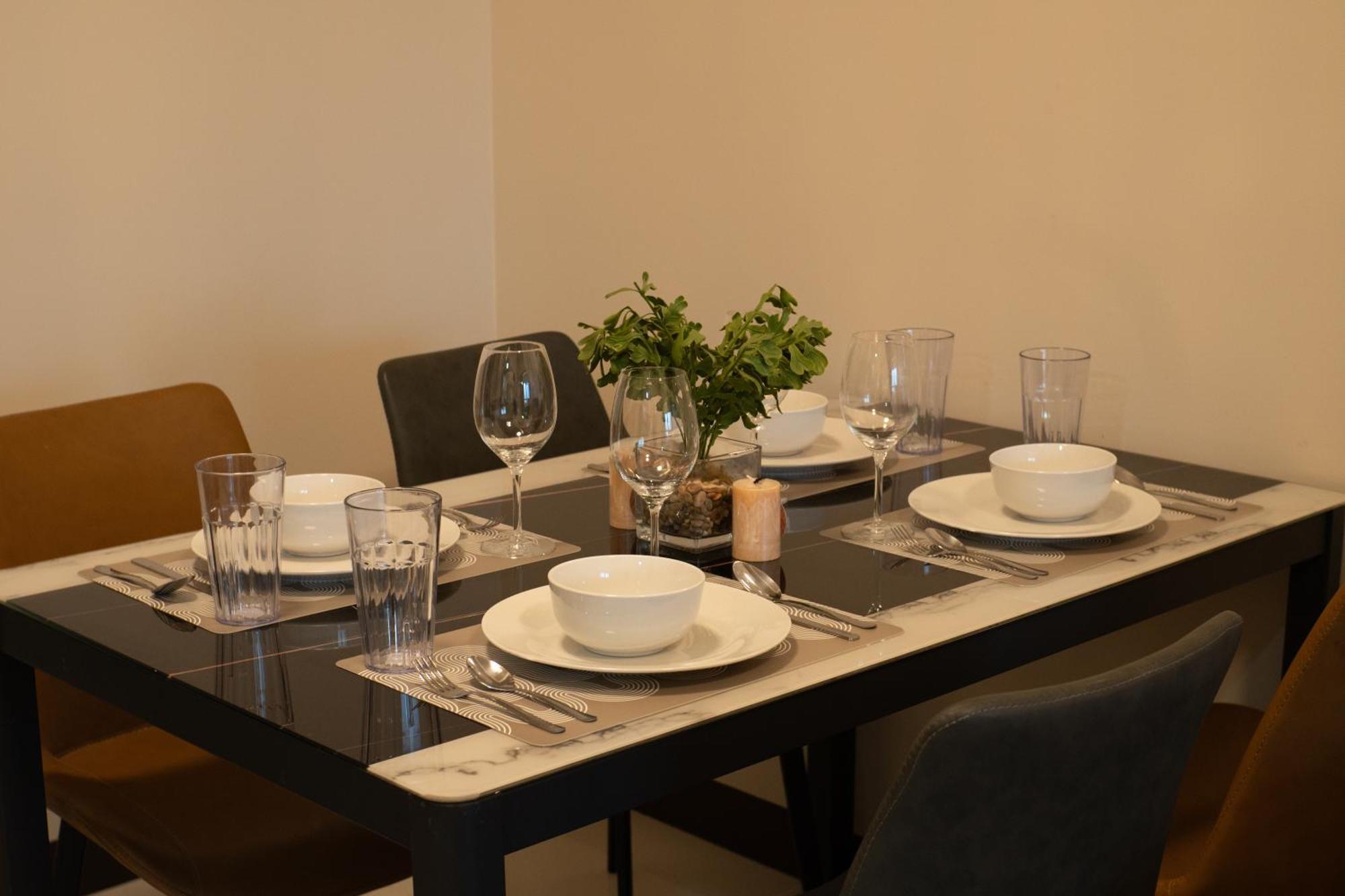Cityscape View 2Br In Uptown Bgc W 200Mbps Wifi Тагуиг Екстериор снимка