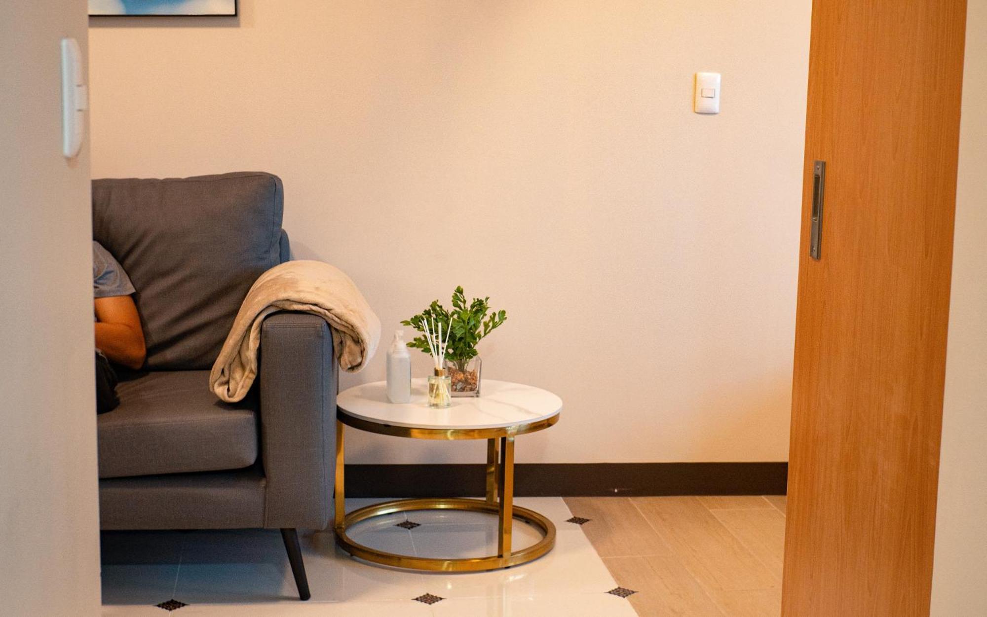 Cityscape View 2Br In Uptown Bgc W 200Mbps Wifi Тагуиг Екстериор снимка