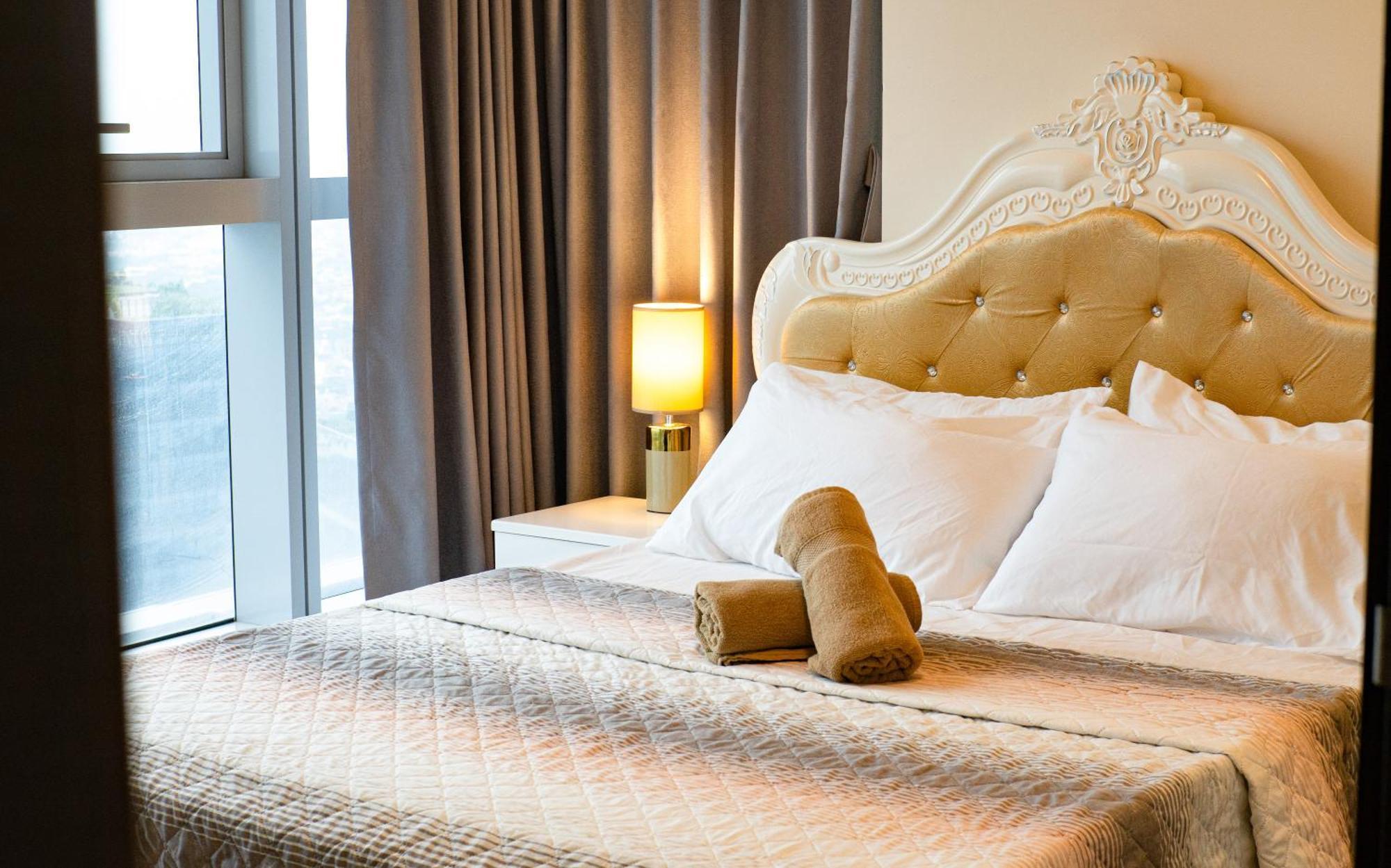 Cityscape View 2Br In Uptown Bgc W 200Mbps Wifi Тагуиг Екстериор снимка